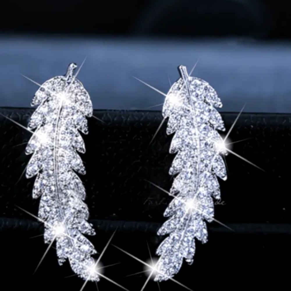 ♥️H 5/$20 Elegant Silver Leaf Earrings